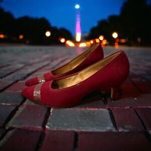 Life Stride Burgundy Pumps with Metallic Accent